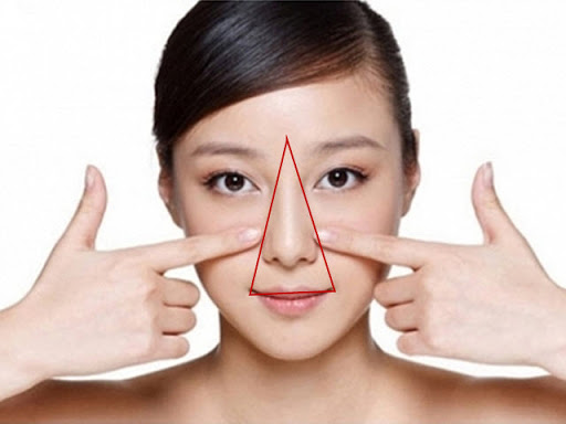 nặn mụn mũi ảnh hưởng đến thị lực