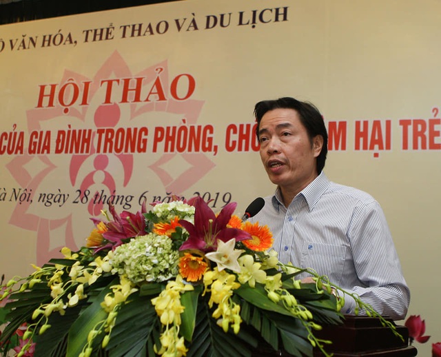 Ông Đặng Hoa Nam – Cục trưởng Cục Trẻ em, Bộ LĐTT&XH phát biểu tại hội thảo.